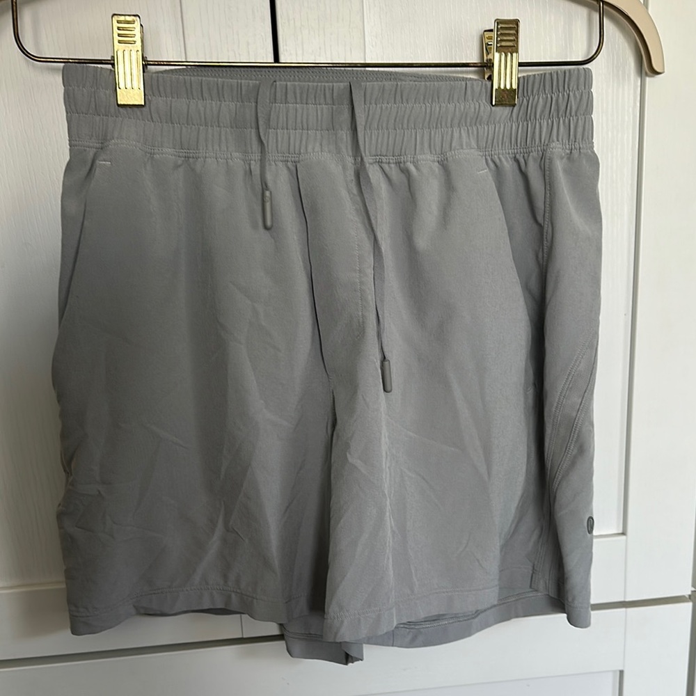 Lululemon Men's Athletic Shorts in Light Gray